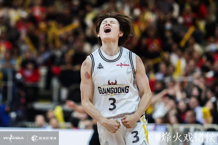 媒体人社媒发文总结今日WCBA:大连女篮保持不败金身 媒体人社媒发文总结今日WCBA:大连女篮保持不败金身